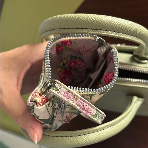 Betsey Johnson Sage Mint Green Satchel Top Handle Crossbody with Floral Pouch - Picture 5 of 16